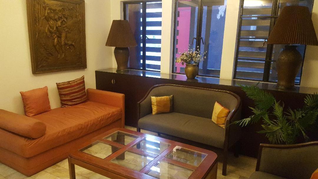 Gervasia Hotel Makati Makati City Exterior foto