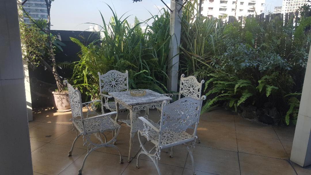 Gervasia Hotel Makati Makati City Exterior foto